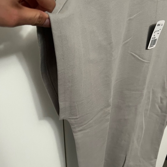 Forever 21 oversize muscle shirt - Picture 3 of 4